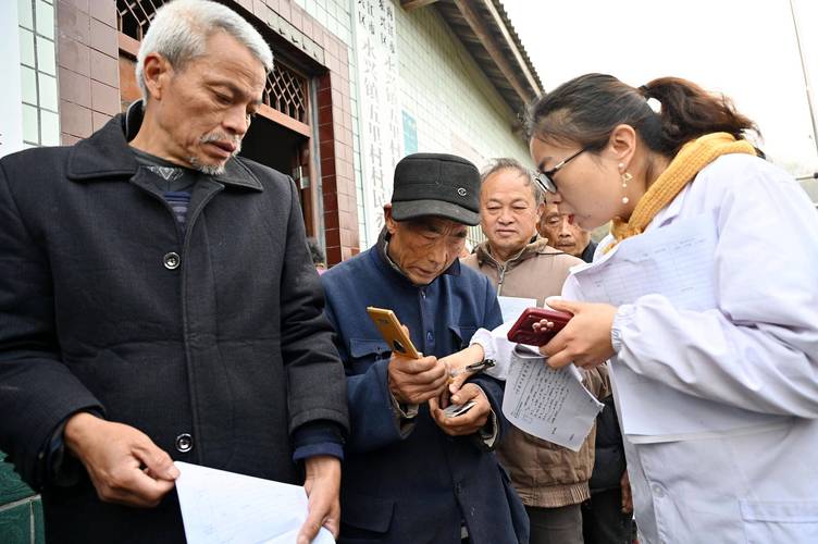 内江东兴区永兴镇卫生院:健康体检送下乡 贴心服务暖人心